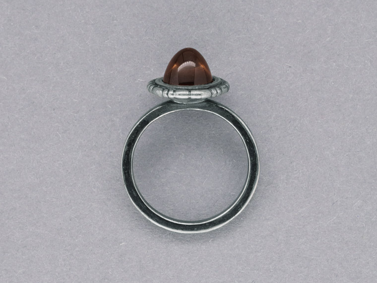 Ring mit Kegel aus Rauchquarz, 925er Silber geschwärzt, Rauchquarz